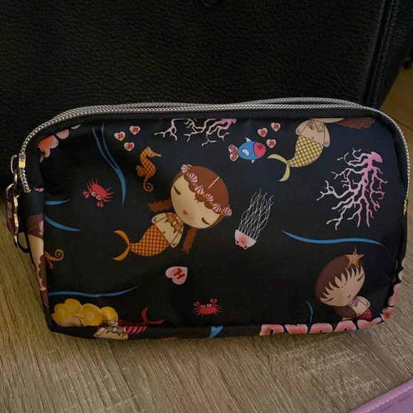 EUC Harajuku 3 zip make up bag - Picture 1 of 8